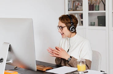 Which Webcam is Best for Online Teaching?